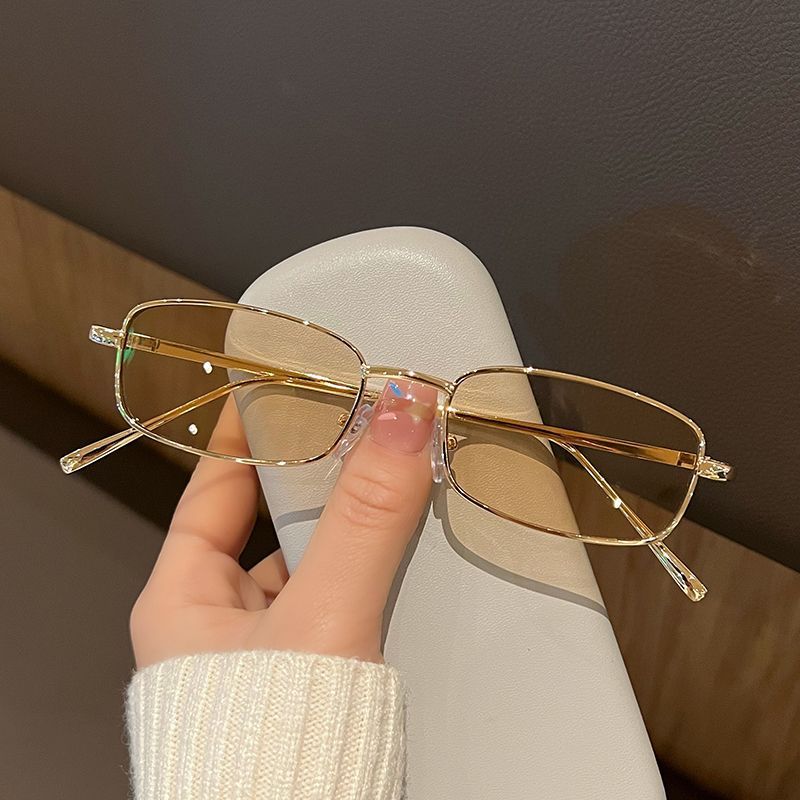 Men'S Fashion Glasses - 新しい小型長方形レトロサングラス高級メタルデザイナーカジュアルシェード男女兼用ファッションサングラス