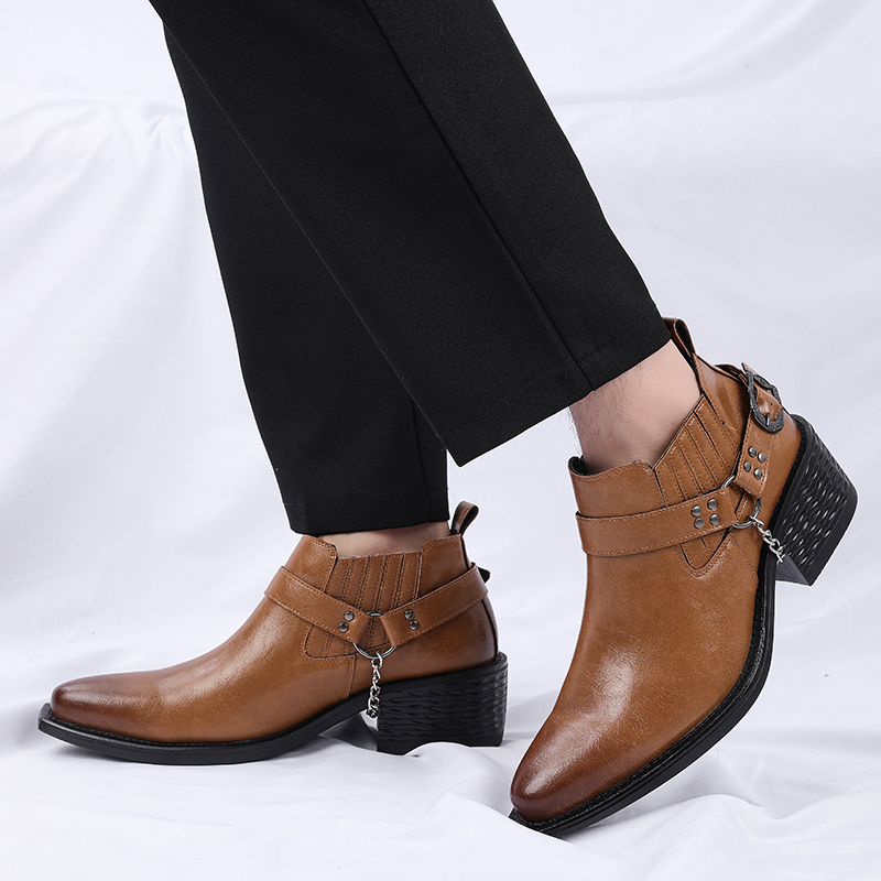 新しいブラウン/ブラック牛革ブーツ金属チェーンデザインメンズ - Chelsea Boots Men のレビューと価格