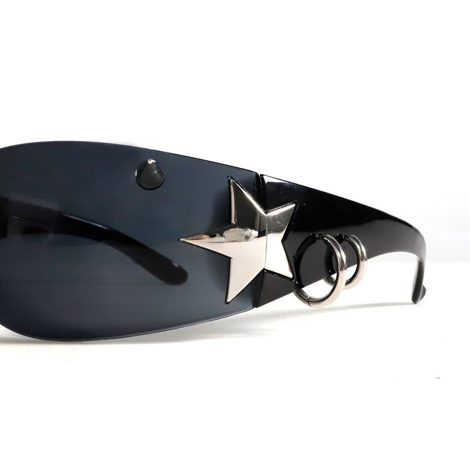 リベットパンクメタルスターフレームメガネ Y2K スパイシー - Men'S Fashion Glasses のレビューと価格